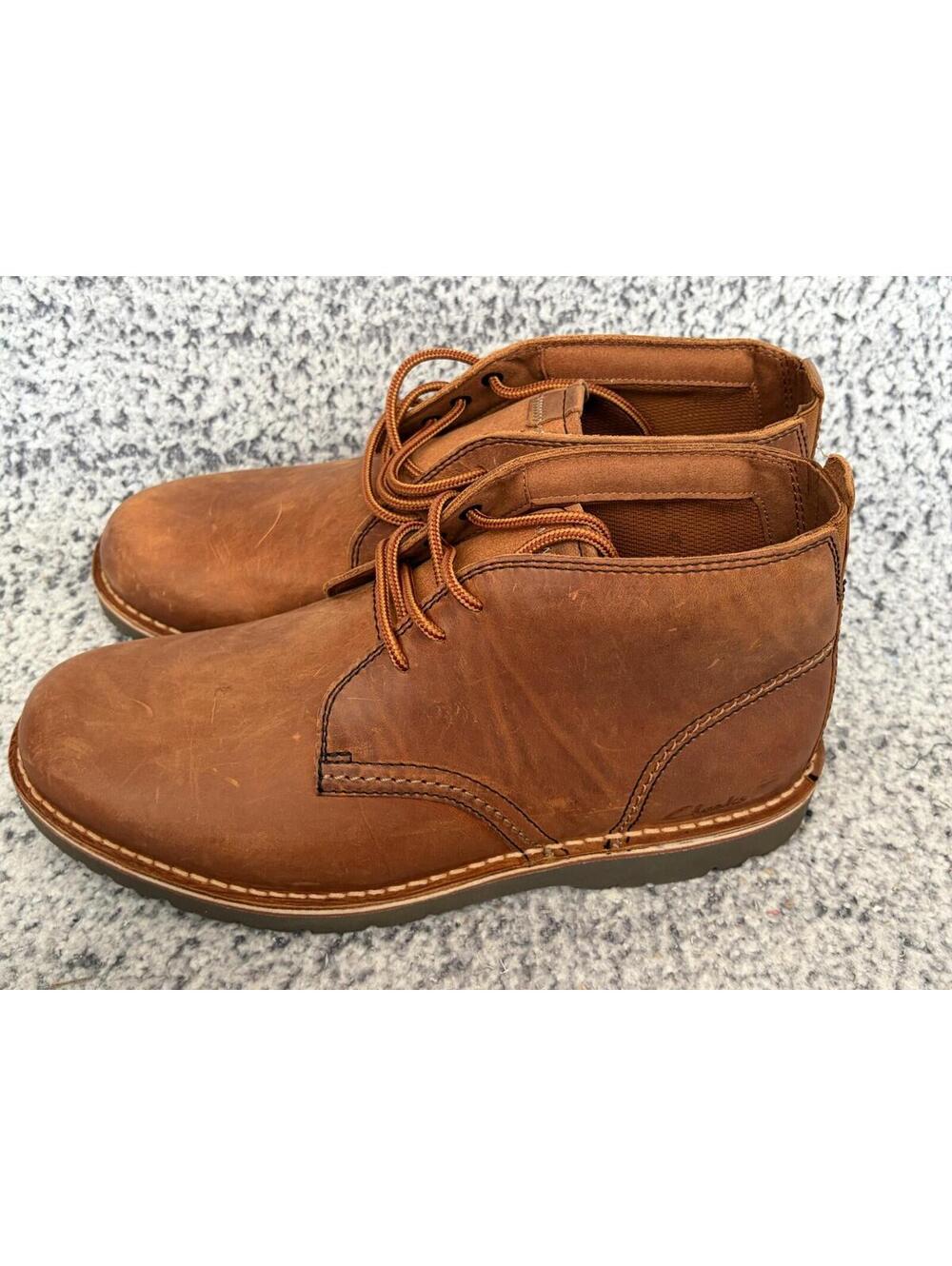 Clarks Collection Men's Brown Leather Chukka Boots Size 10W Wide NWOB Scuffs